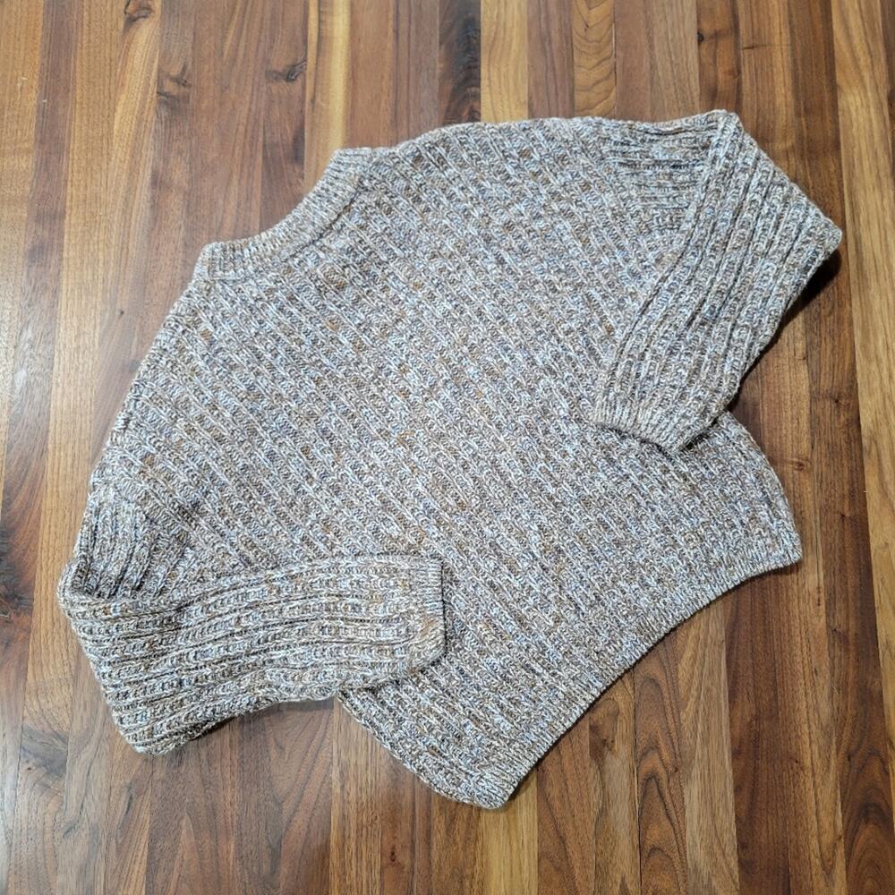 Universal Threads Sweater Size Medium - Picture 4 of 8